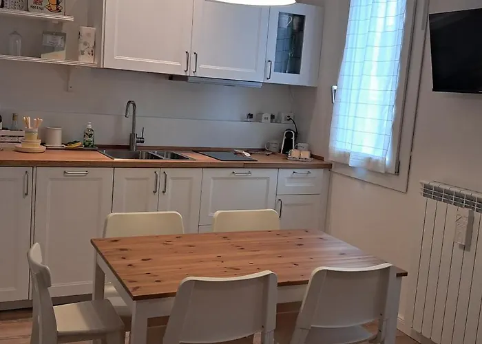 Apartamento Casa Carlotta Al Portello, Vicino Al Centro E All'ospedale *