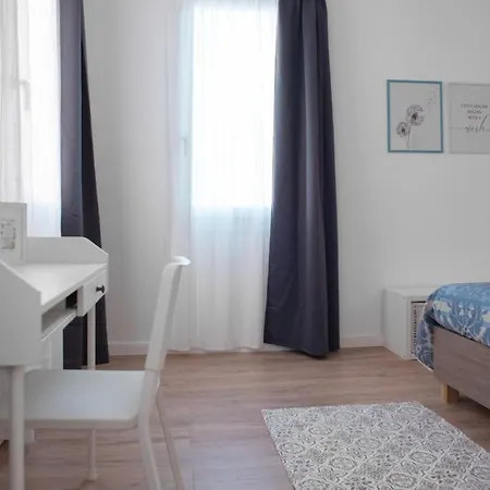 Casa Carlotta Al Portello, Vicino Al Centro E All'ospedale Apartment *